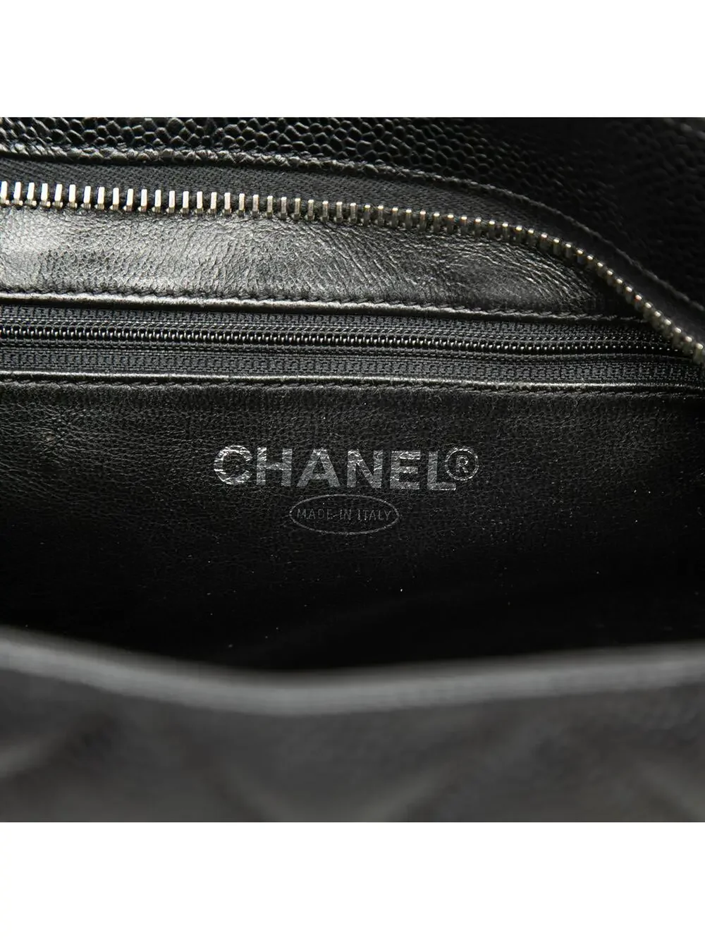 Chanel Caviar Medallion Tote Pre-Loved #290431C17B